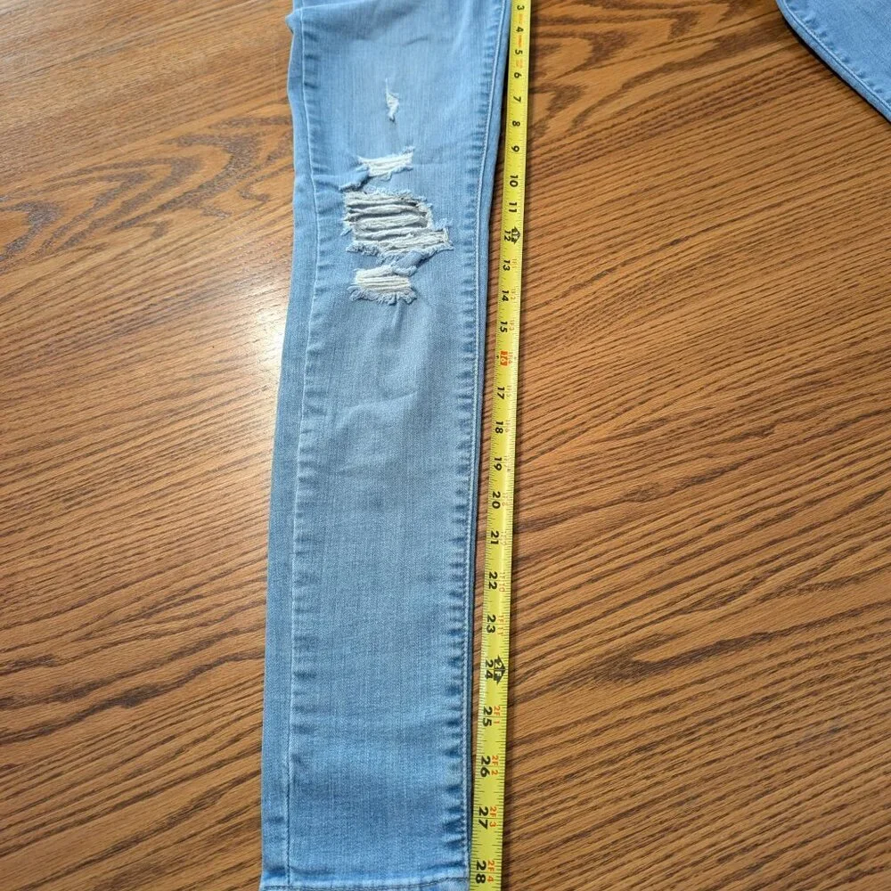 Levi's Distressed, Junior size 2, Stonewash blue, skinny Jeans, 27 x 30